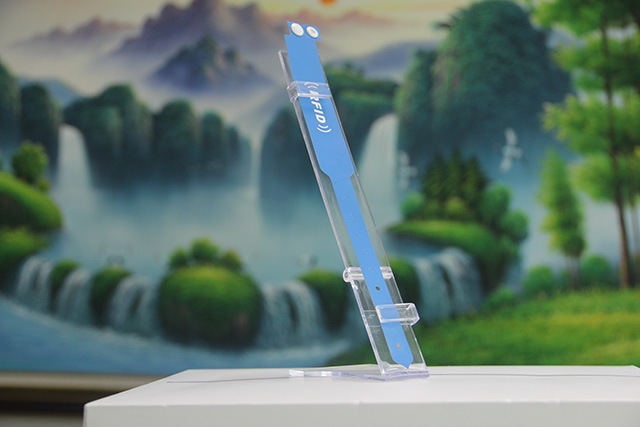 未來(lái)IC卡將逐漸取代ID卡的市場(chǎng) 未來(lái)IC卡將逐漸取代ID卡的市場(chǎng)