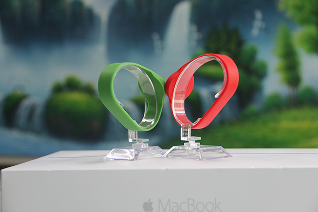 松緊腕帶硬錢包如何辦理？