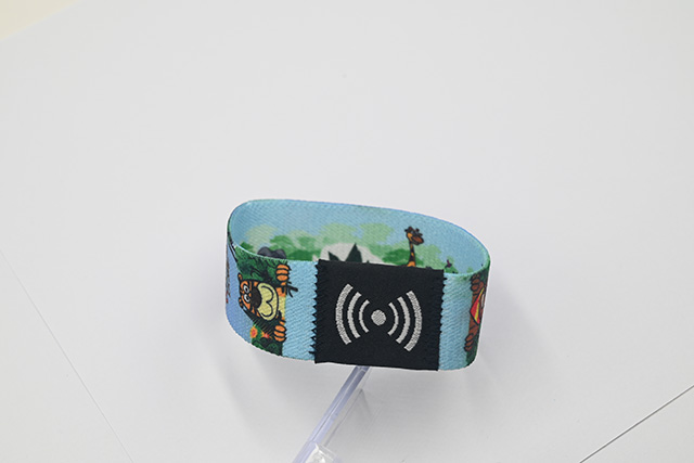 RFID鑰匙扣卡腕帶的2大應(yīng)用介紹！